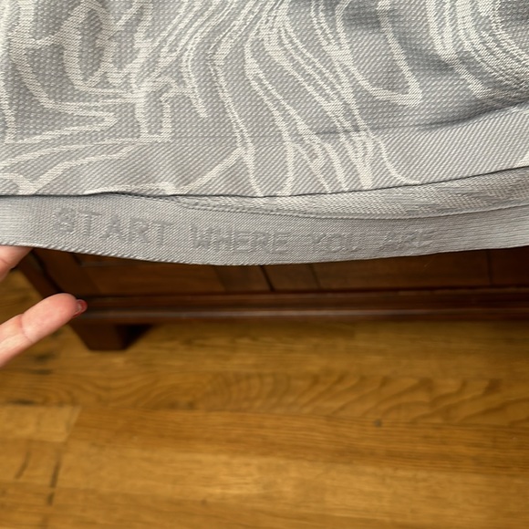 NWOT Lululemon Short Sleeve Swiftly size 12 - Picture 6 of 6